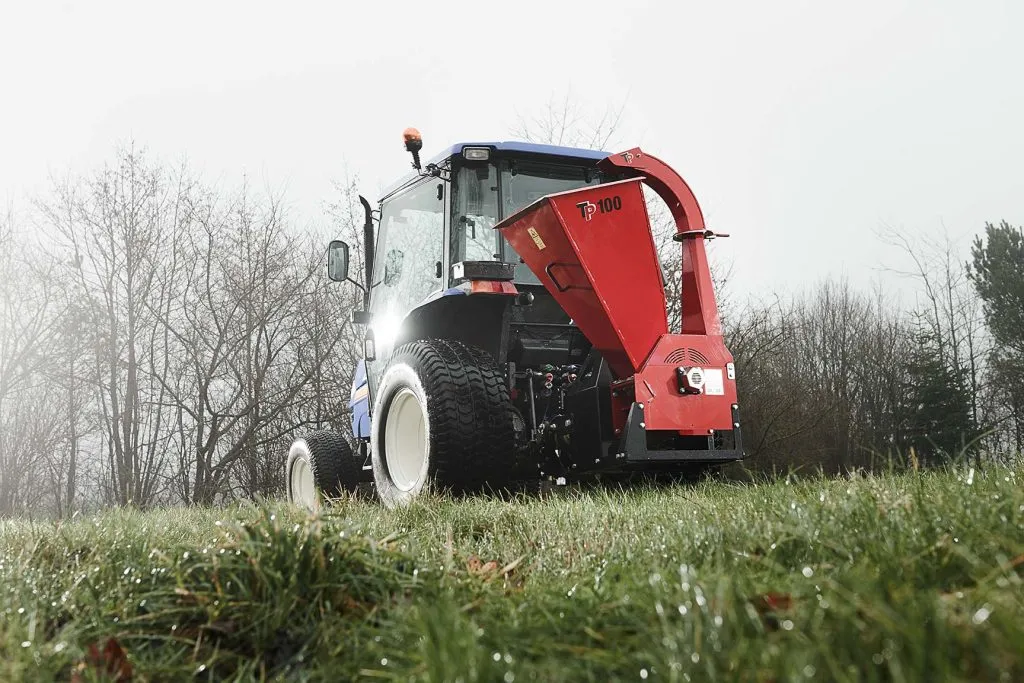 Broyeur-de-branches-dechiqueteuse-de-branches-derriere-tracteur-sur-prise-de-force-diametre-100-large-out02